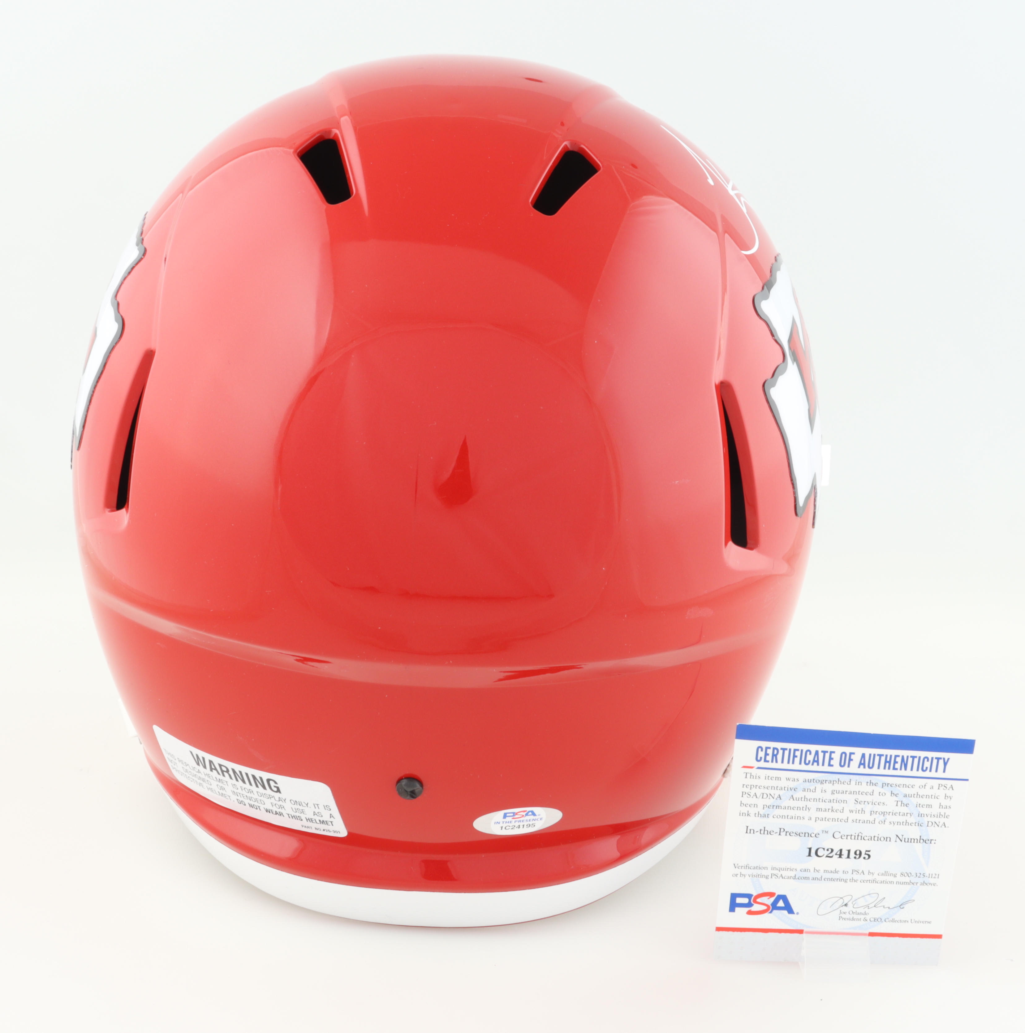 Tyreek Hill Signed Chiefs Full-Size Speed Helmet (PSA COA) at PristineAuction.com Tyreek Hill Signed Chiefs Full-Size Speed Helmet (PSA COA) at PristineAuction.com