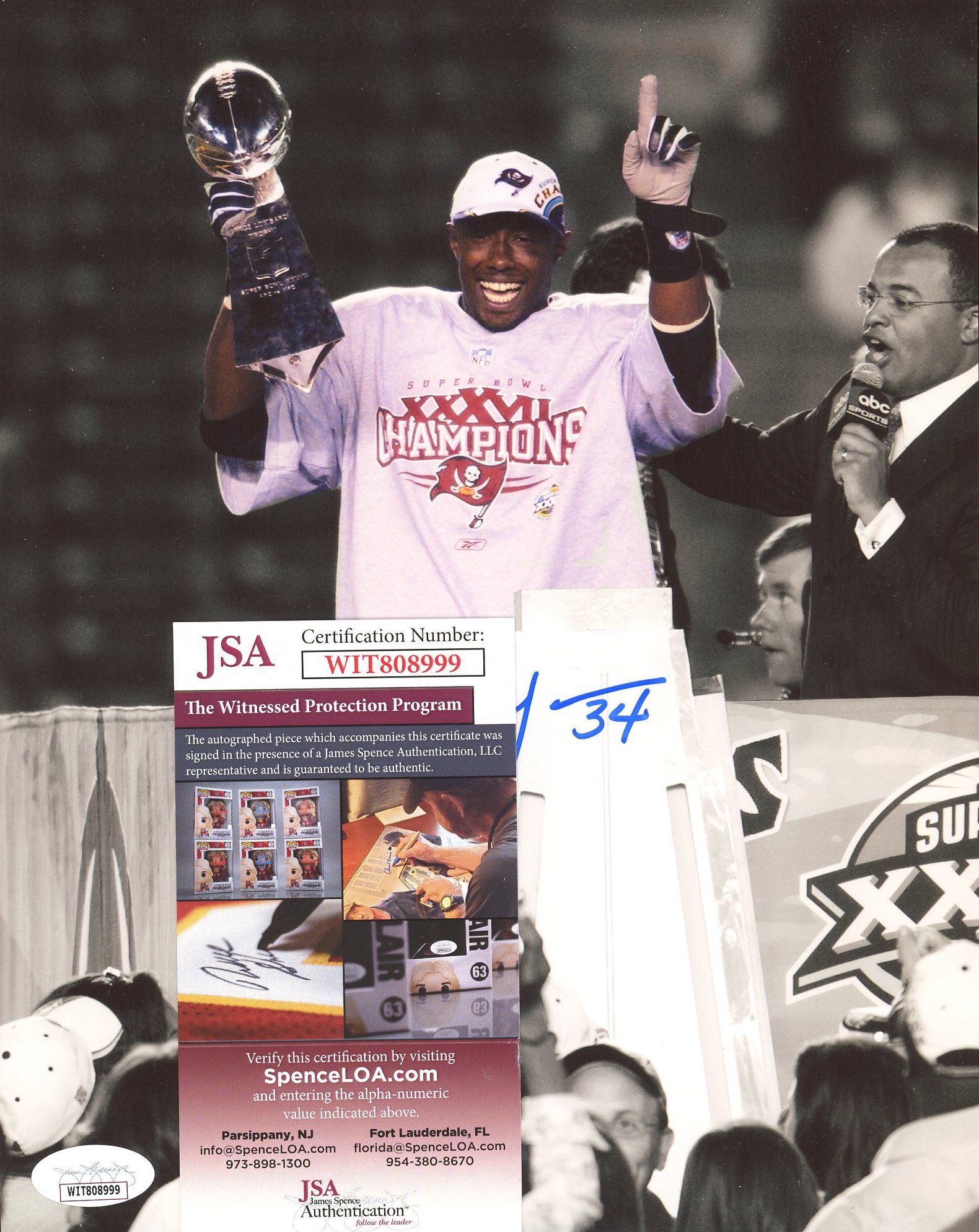 Dexter Jackson Signed Buccaneers 8x10 Photo (JSA COA) at PristineAuction.com Dexter Jackson Signed Buccaneers 8x10 Photo (JSA COA) at PristineAuction.com