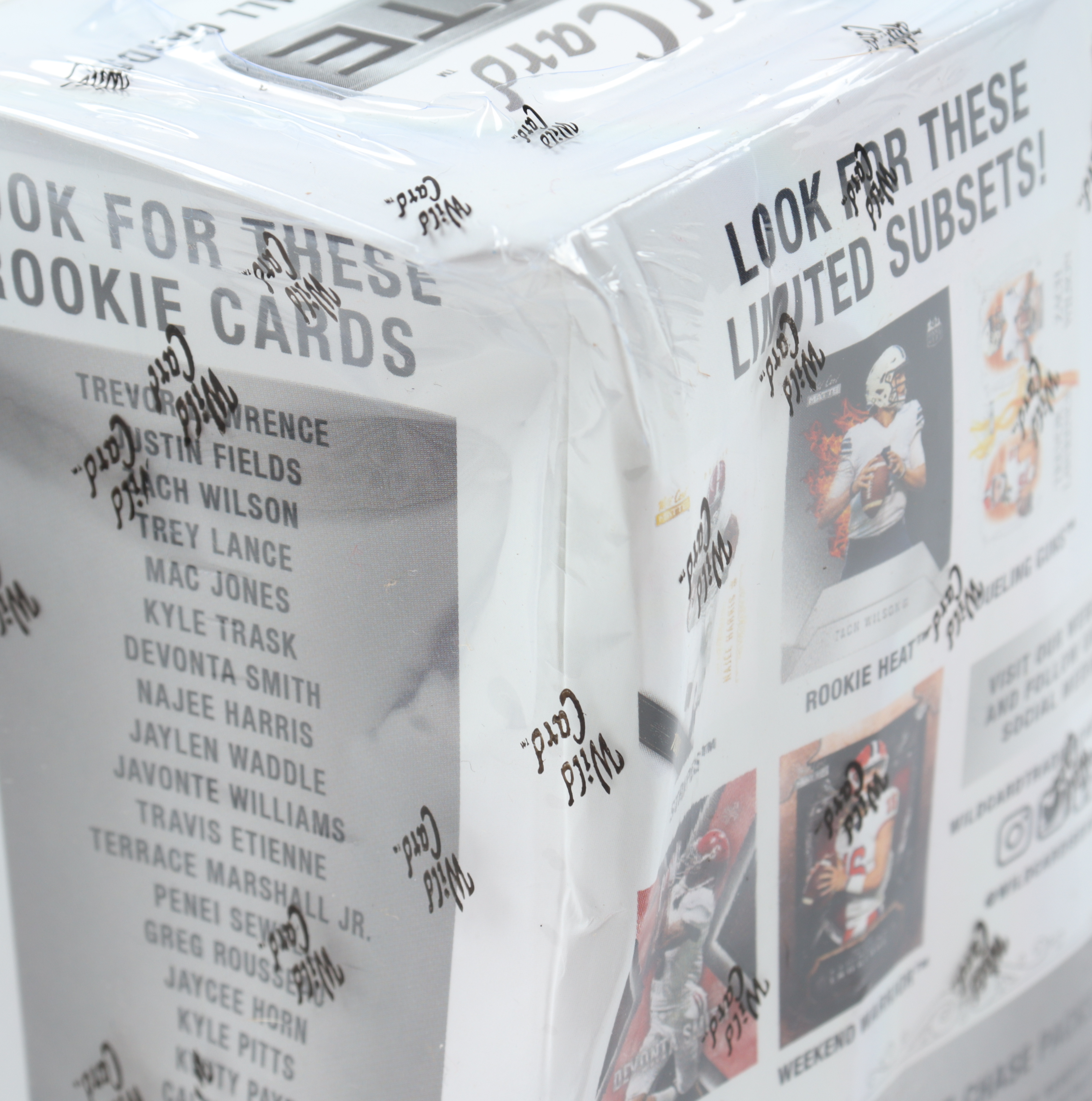 2021 Wild Card Matte White Football Blaster Box with (4) Packs at PristineAuction.com 2021 Wild Card Matte White Football Blaster Box with (4) Packs at PristineAuction.com