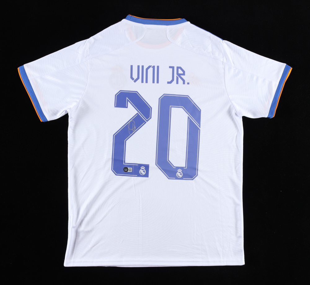Vinicius Junior Signed Real Madrid Jersey (Beckett Hologram) at PristineAuction.com Vinicius Junior Signed Real Madrid Jersey (Beckett Hologram) at PristineAuction.com