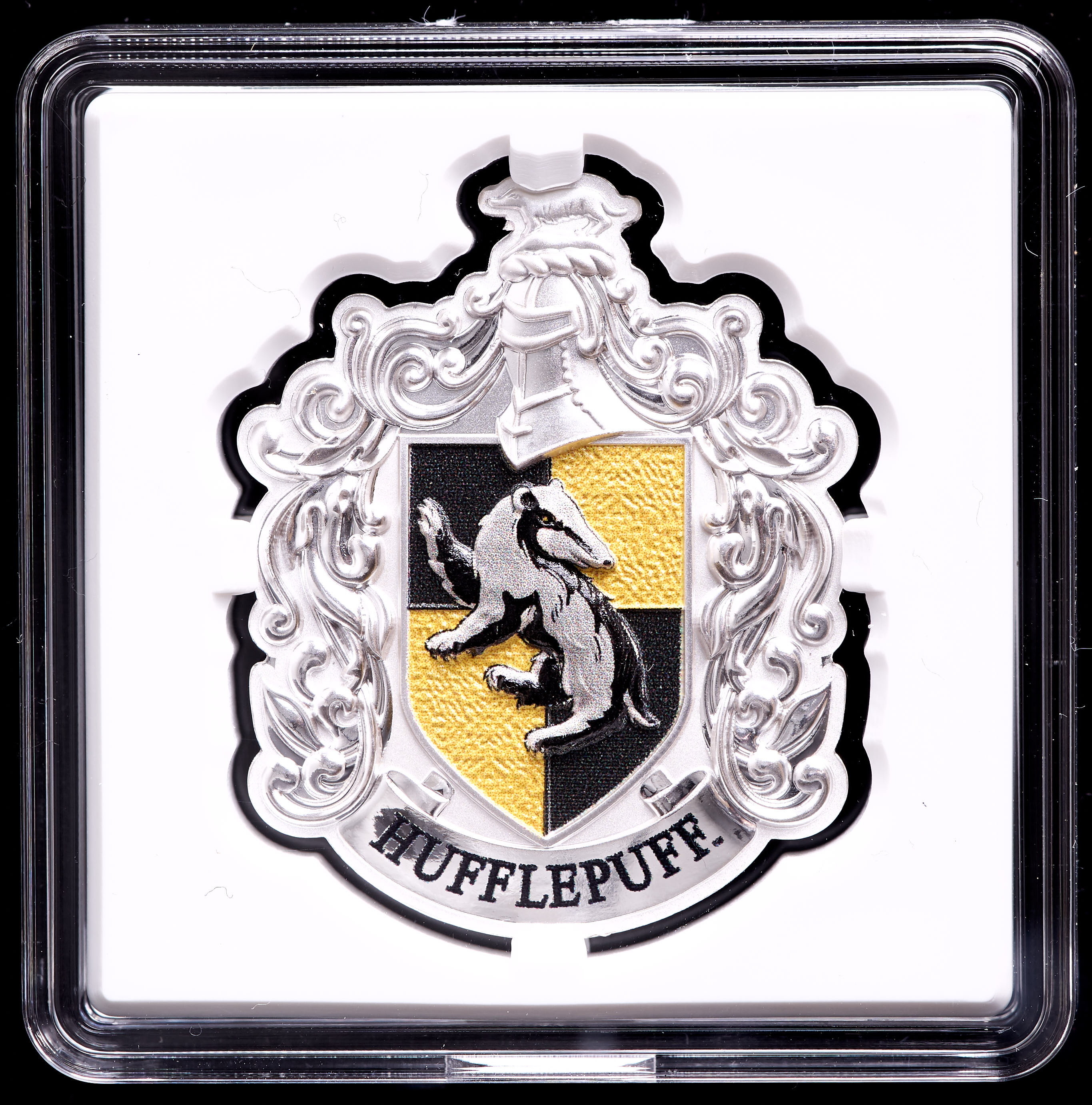 2021 Niue Silver Harry Potter Hogwarts House Banner - Hufflepuff Crest 1 oz .999 Fine Silver $2 Coin with Original Packaging at PristineAuction.com 2021 Niue Silver Harry Potter Hogwarts House Banner - Hufflepuff Crest 1 oz .999 Fine Silver $2 Coin with Original Packaging at PristineAuction.com