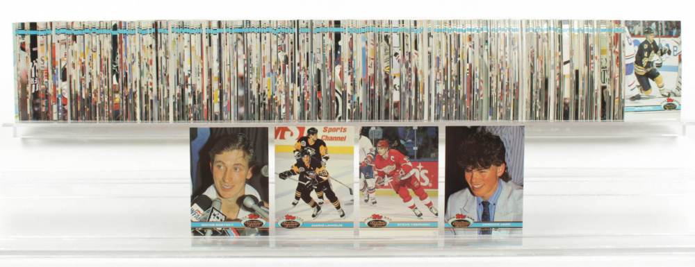 1991 Topps Stadium Club Hockey Complete Set Of (400) Cards with Wayne Gretzky #1, Mario Lemieux #174, Derek King #82, Steve Yzerman #81, Jaromir Jagr #343