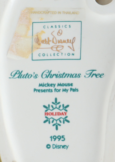 1995 Walt Disney Classics Collection "Pluto's Christmas Tree" Mickey Mouse Figurine at PristineAuction.com 1995 Walt Disney Classics Collection "Pluto's Christmas Tree" Mickey Mouse Figurine at PristineAuction.com