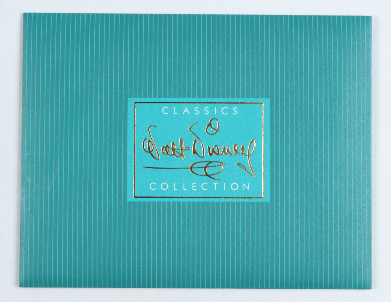 1995 Walt Disney Classics Collection "Pluto's Christmas Tree" Mickey Mouse Figurine at PristineAuction.com 1995 Walt Disney Classics Collection "Pluto's Christmas Tree" Mickey Mouse Figurine at PristineAuction.com