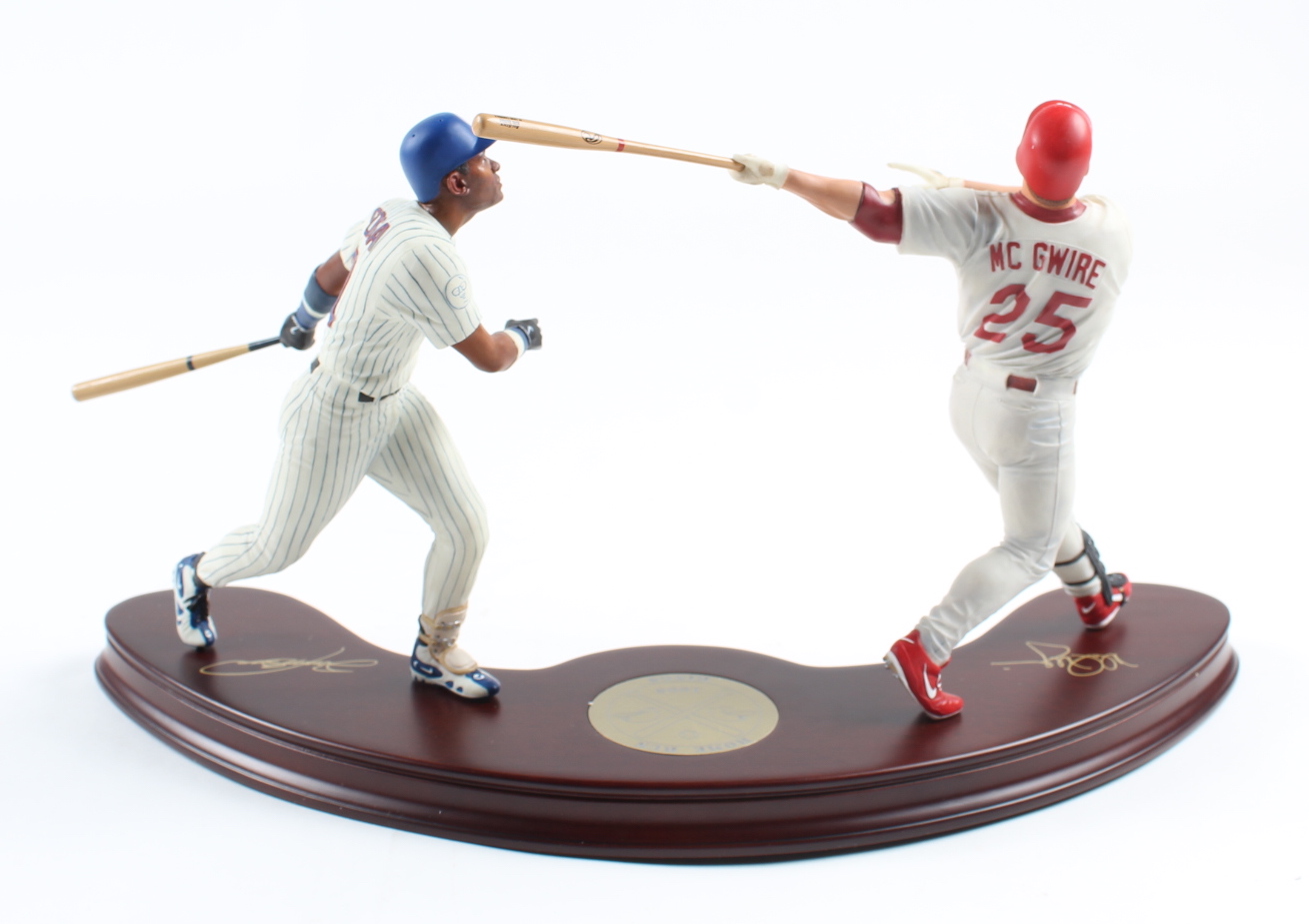 Mark McGwire & Sammy Sosa 1998 Home Run Kings Salvino Action Figures at PristineAuction.com Mark McGwire & Sammy Sosa 1998 Home Run Kings Salvino Action Figures at PristineAuction.com