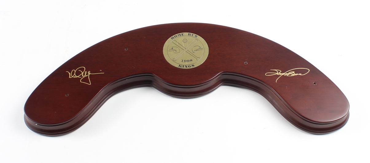 Mark McGwire & Sammy Sosa 1998 Home Run Kings Salvino Action Figures at PristineAuction.com Mark McGwire & Sammy Sosa 1998 Home Run Kings Salvino Action Figures at PristineAuction.com