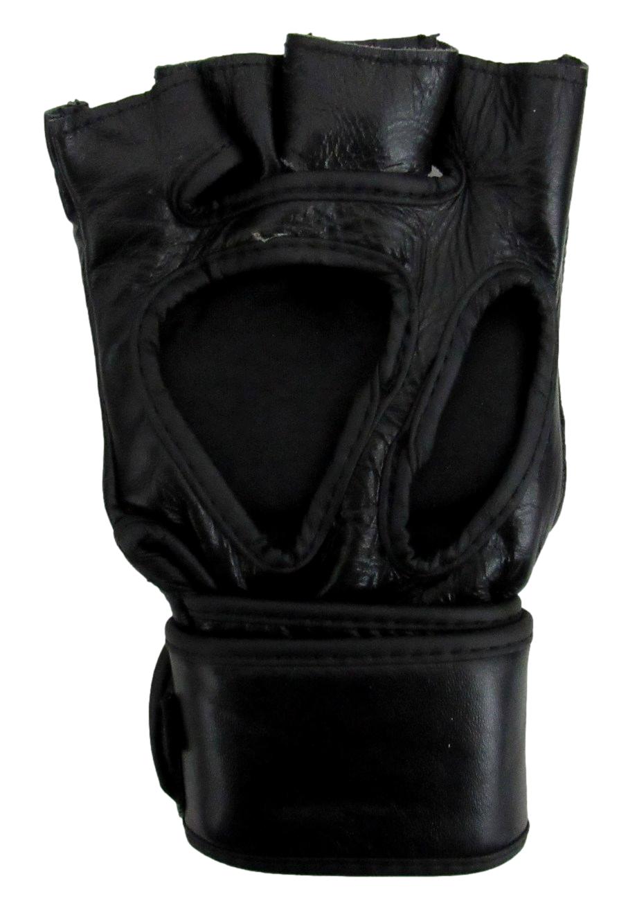 Glover Teixeira Signed MMA Signatures Glove (JSA COA) at PristineAuction.com Glover Teixeira Signed MMA Signatures Glove (JSA COA) at PristineAuction.com