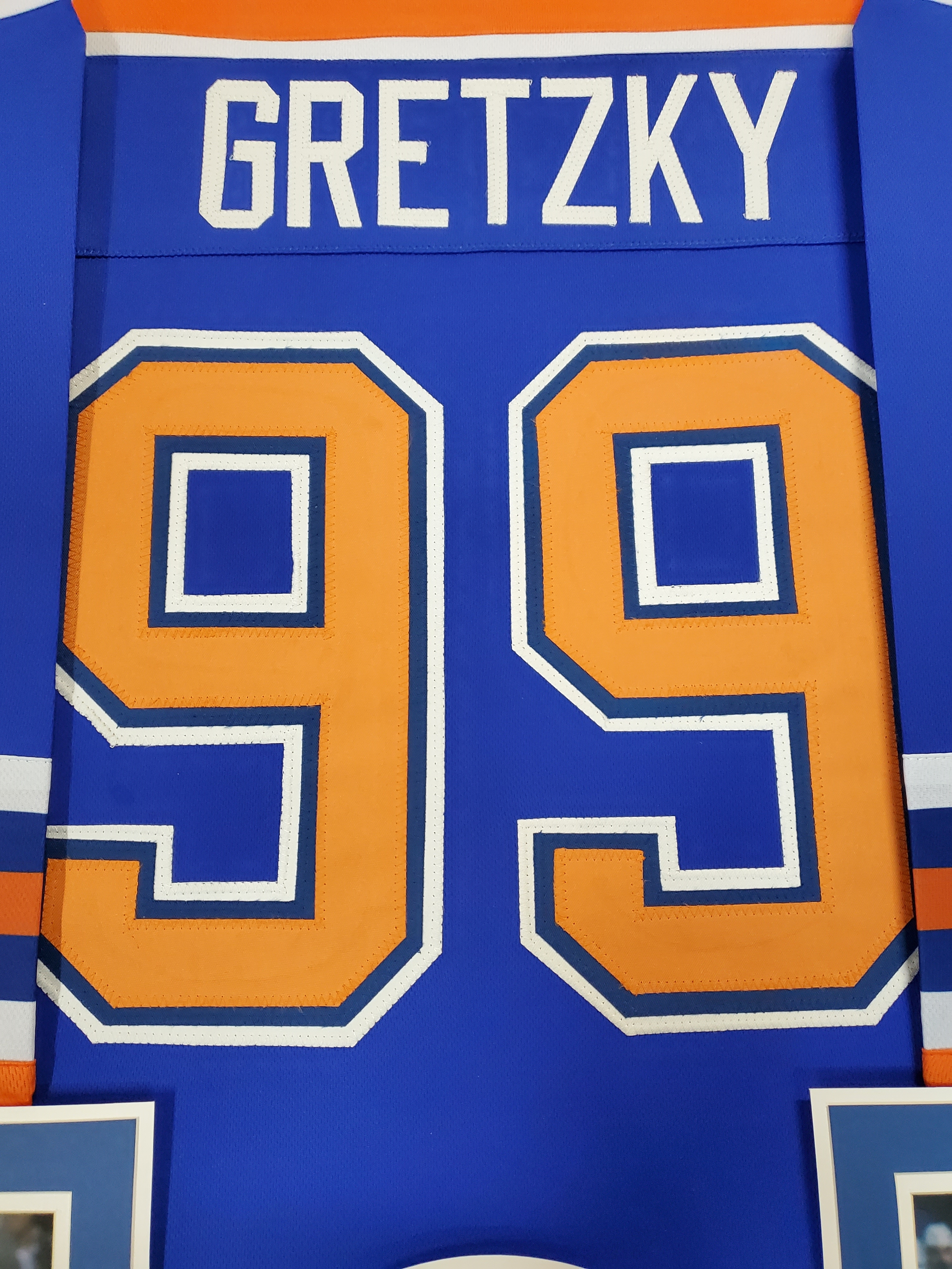 Wayne Gretzky 34x42 Custom Framed Jersey Display at PristineAuction.com Wayne Gretzky 34x42 Custom Framed Jersey Display at PristineAuction.com