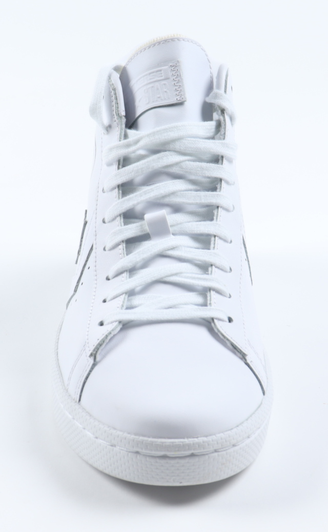 Larry Bird Signed Converse All-Star Leather Basketball Shoe (PSA COA) at PristineAuction.com Larry Bird Signed Converse All-Star Leather Basketball Shoe (PSA COA) at PristineAuction.com