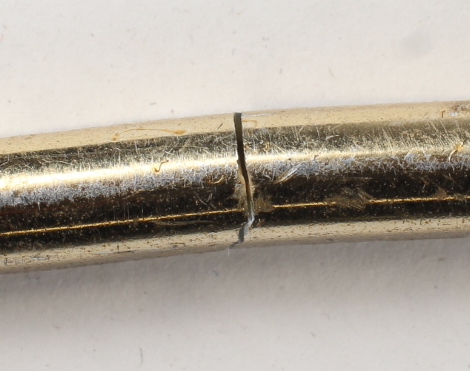 Disney Mickey Mouse Oversize 35" Electric Wall Clock at PristineAuction.com Disney Mickey Mouse Oversize 35" Electric Wall Clock at PristineAuction.com