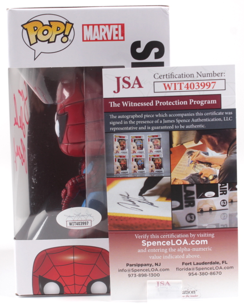 Sam De La Rosa Signed "Marvel" #03 Spider-Man Funko Pop! Bobble-Head Vinyl Figure (JSA) at PristineAuction.com Sam De La Rosa Signed "Marvel" #03 Spider-Man Funko Pop! Bobble-Head Vinyl Figure (JSA) at PristineAuction.com