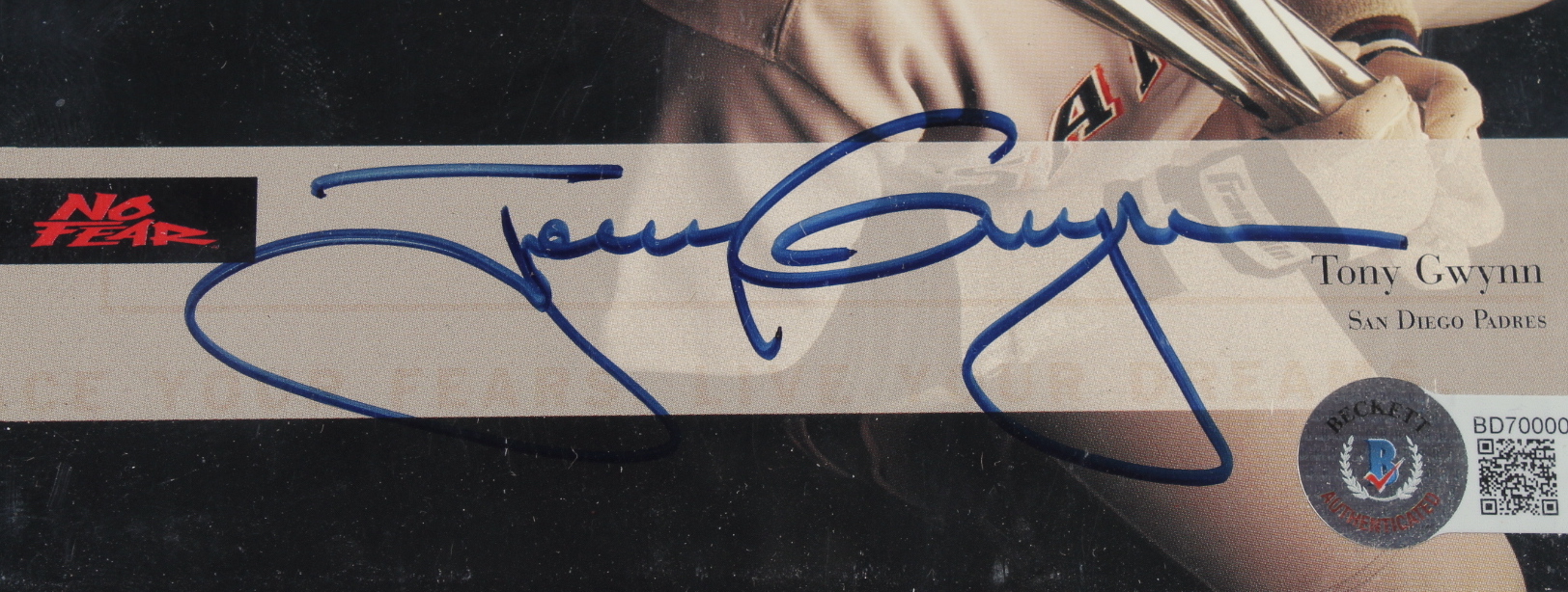 Tony Gwynn Signed Padres 9x12 Photo Plaque Display (Beckett) at PristineAuction.com Tony Gwynn Signed Padres 9x12 Photo Plaque Display (Beckett) at PristineAuction.com