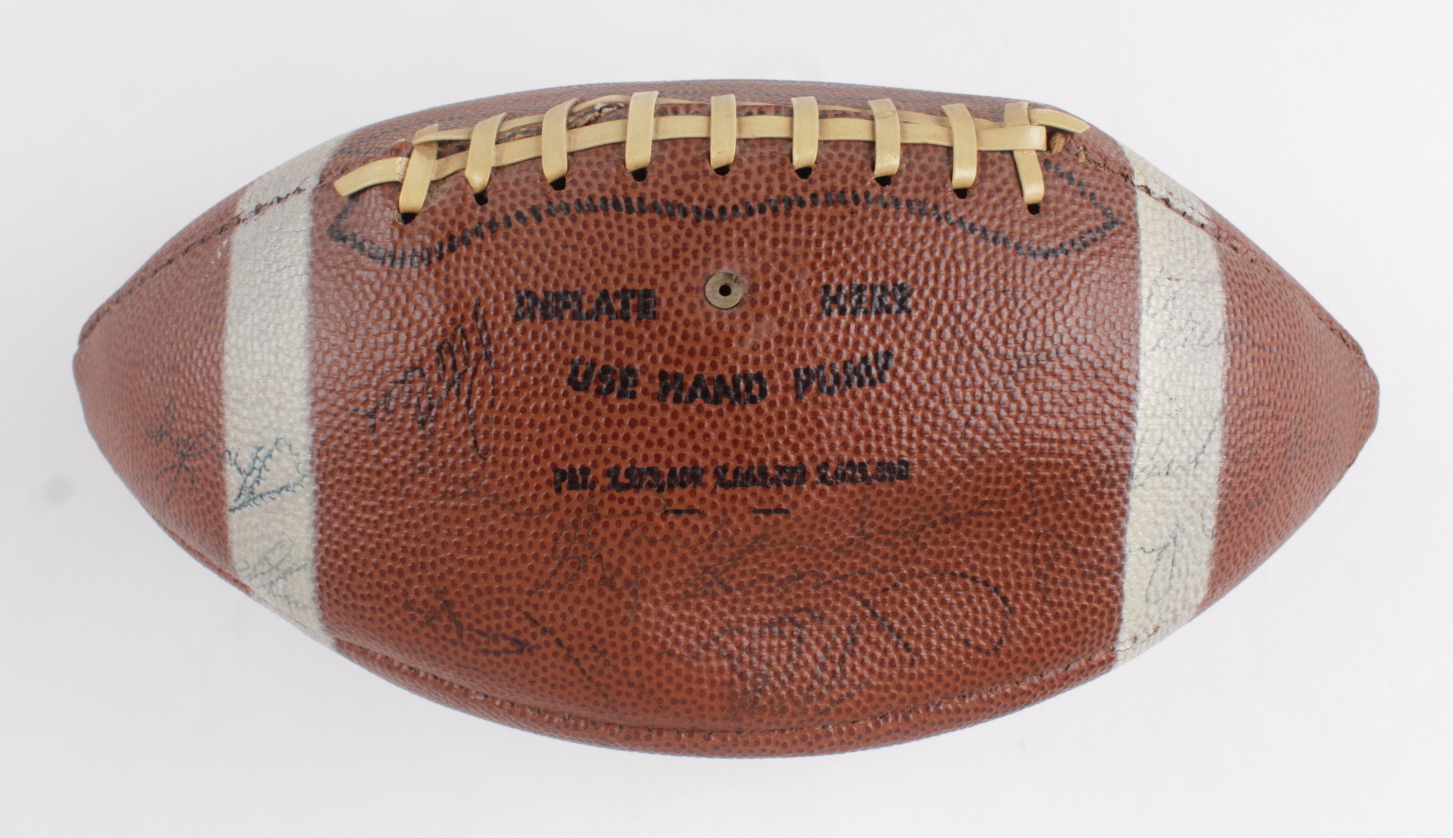 1970-71 Giants Football Team-Signed by (32) with Pete Case, Bob Tucker, Don Hermann, George Young, Bob Lortsema (JSA) at PristineAuction.com 1970-71 Giants Football Team-Signed by (32) with Pete Case, Bob Tucker, Don Hermann, George Young, Bob Lortsema (JSA) at PristineAuction.com