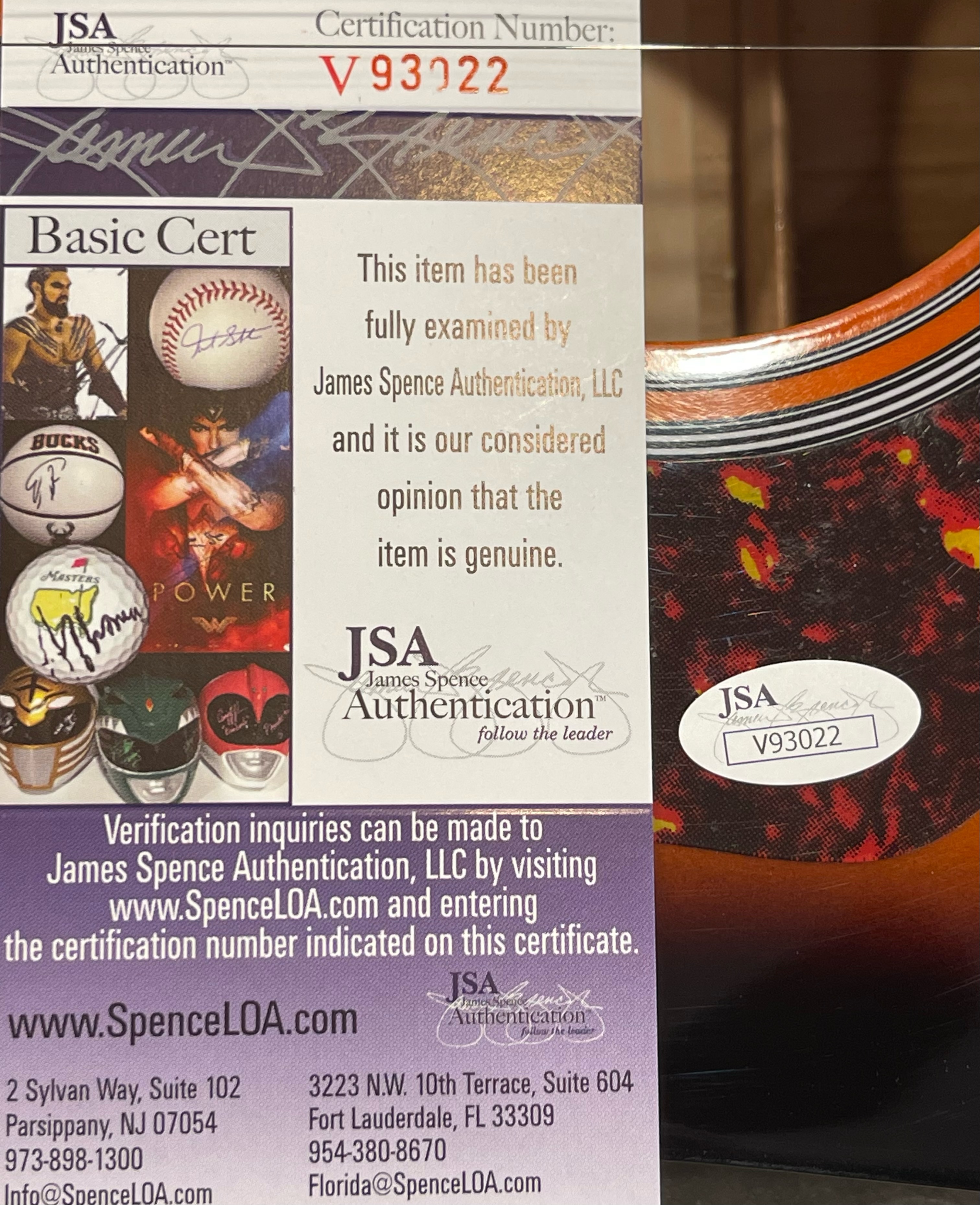 Chris Stapleton Signed Full-Size Acoustic Guitar (JSA) at PristineAuction.com Chris Stapleton Signed Full-Size Acoustic Guitar (JSA) at PristineAuction.com