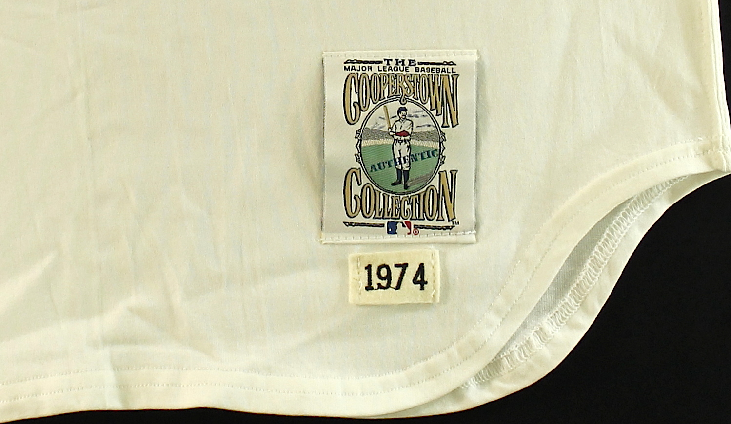 Hank Aaron Signed Braves Authentic Mitchell & Ness Throwback Jersey (JSA ALOA) at PristineAuction.com Hank Aaron Signed Braves Authentic Mitchell & Ness Throwback Jersey (JSA ALOA) at PristineAuction.com