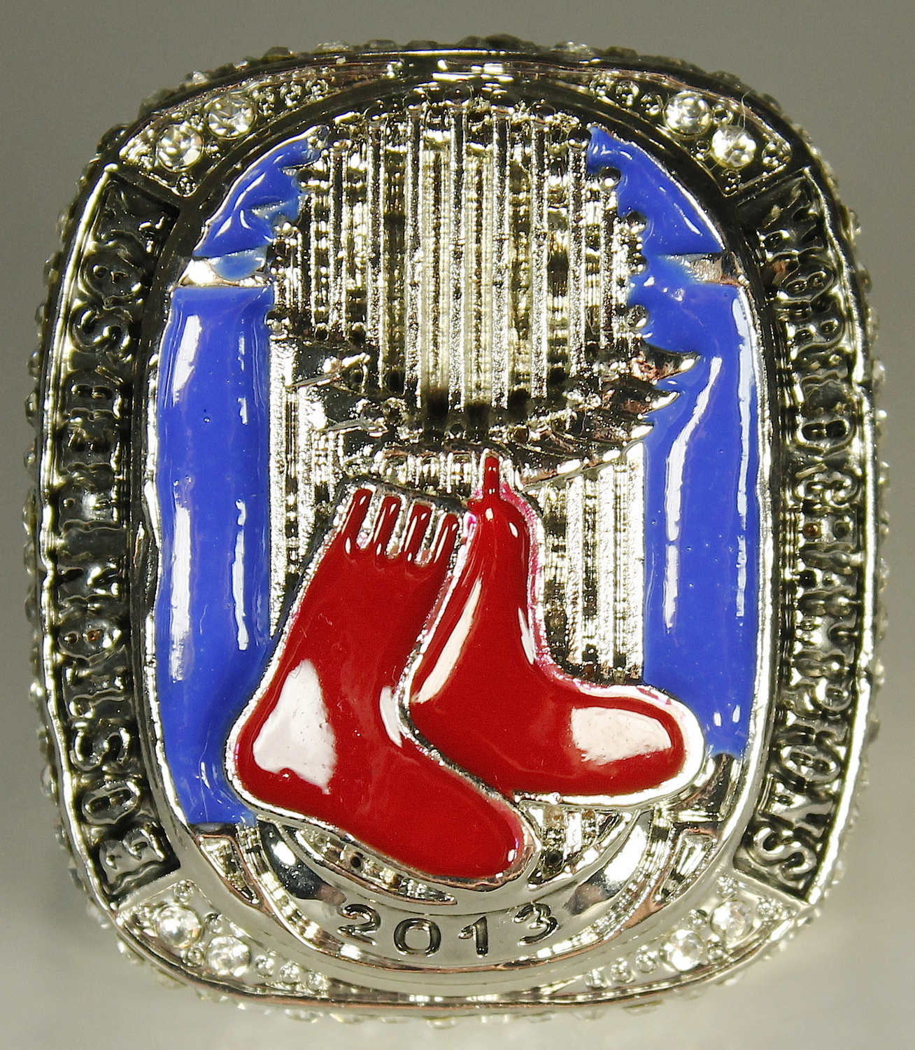 David Ortiz Red Sox High Quality Replica 2013 World Series Ring at PristineAuction.com David Ortiz Red Sox High Quality Replica 2013 World Series Ring at PristineAuction.com