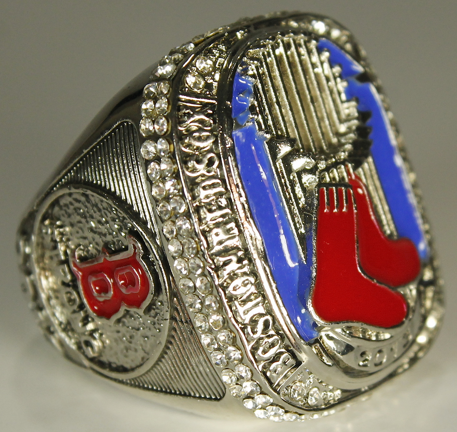 David Ortiz Red Sox High Quality Replica 2013 World Series Ring at PristineAuction.com David Ortiz Red Sox High Quality Replica 2013 World Series Ring at PristineAuction.com