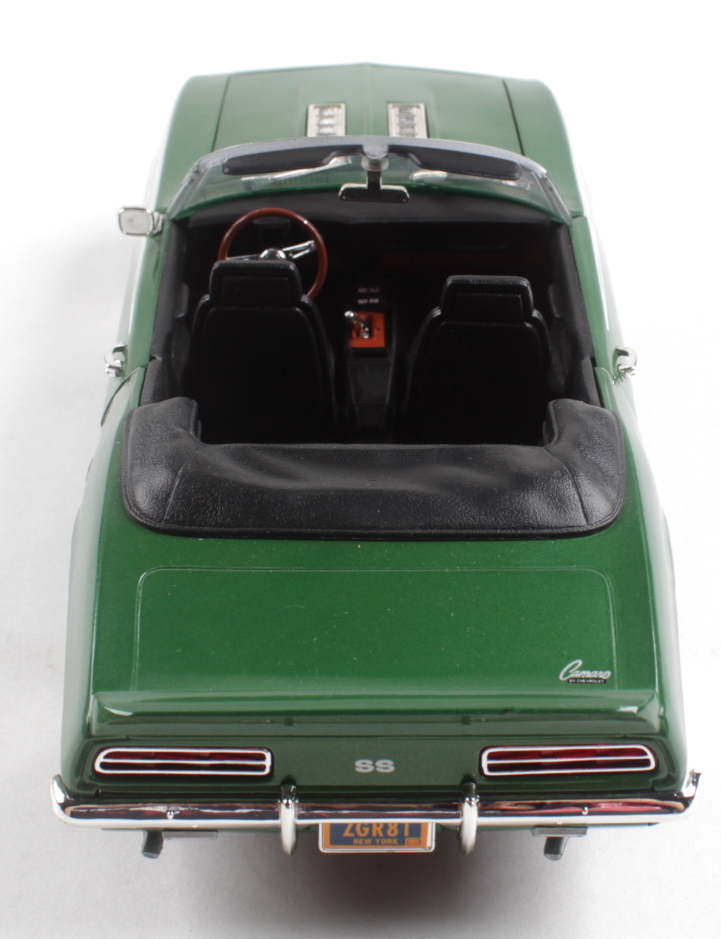 American Muscle 1969 Camaro SS396 1:18 Diecast Car at PristineAuction.com American Muscle 1969 Camaro SS396 1:18 Diecast Car at PristineAuction.com