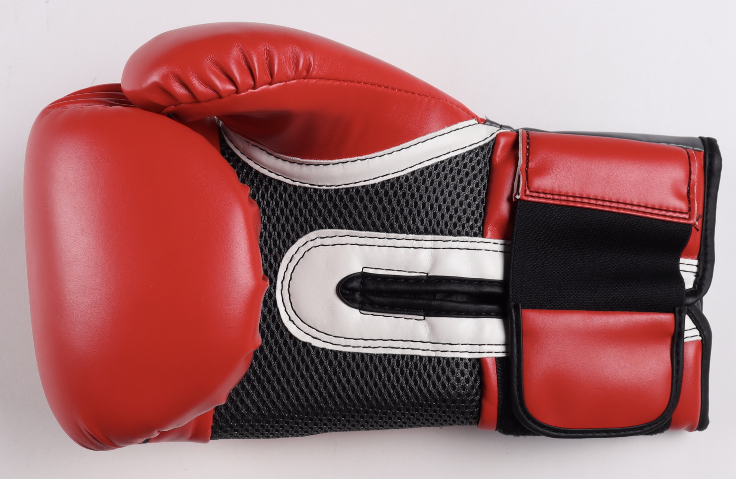 Mike Tyson Signed Everlast Boxing Glove (Tyson) at PristineAuction.com Mike Tyson Signed Everlast Boxing Glove (Tyson) at PristineAuction.com