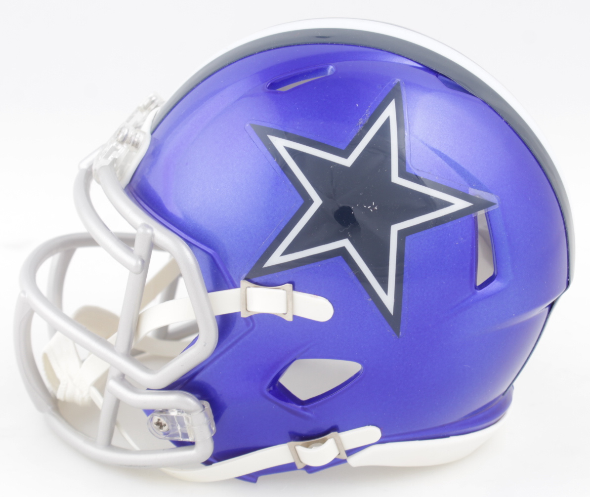 CeeDee Lamb Signed Cowboys Flash Alternate Speed Mini Helmet (JSA) at PristineAuction.com CeeDee Lamb Signed Cowboys Flash Alternate Speed Mini Helmet (JSA) at PristineAuction.com