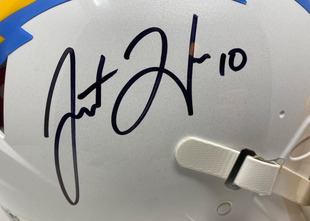 Justin Herbert Signed Chargers Full-Size Authentic On-Field SpeedFlex Helmet with Custom Visor (Fanatics & Beckett) at PristineAuction.com Justin Herbert Signed Chargers Full-Size Authentic On-Field SpeedFlex Helmet with Custom Visor (Fanatics & Beckett) at PristineAuction.com