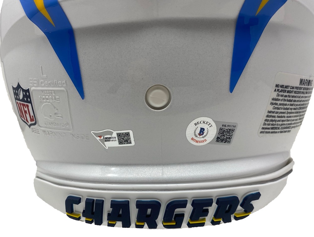 Justin Herbert Signed Chargers Full-Size Authentic On-Field SpeedFlex Helmet with Custom Visor (Fanatics & Beckett) at PristineAuction.com Justin Herbert Signed Chargers Full-Size Authentic On-Field SpeedFlex Helmet with Custom Visor (Fanatics & Beckett) at PristineAuction.com