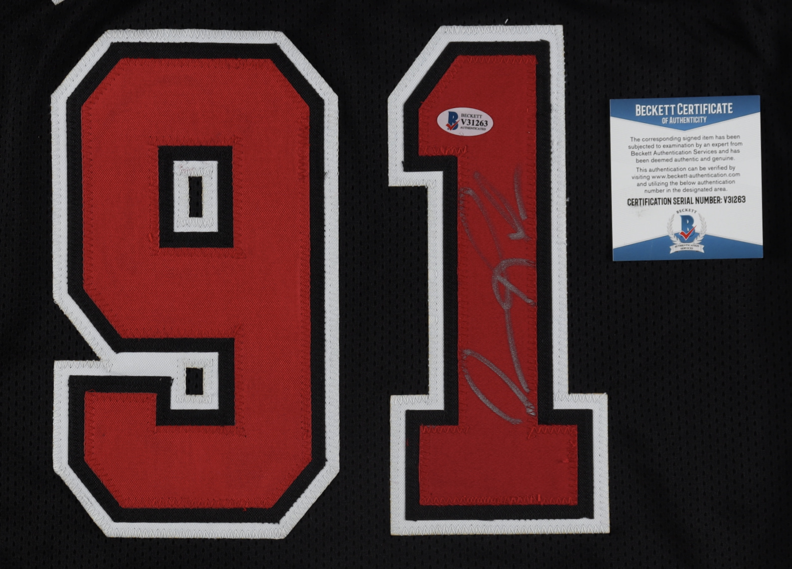 Dennis Rodman Signed Jersey (Beckett) at PristineAuction.com Dennis Rodman Signed Jersey (Beckett) at PristineAuction.com