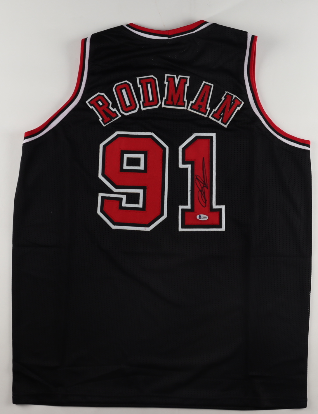 Dennis Rodman Signed Jersey (Beckett) at PristineAuction.com Dennis Rodman Signed Jersey (Beckett) at PristineAuction.com