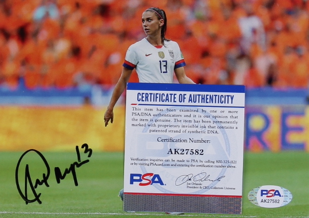 Alex Morgan Signed 5x7 Photo (PSA) at PristineAuction.com Alex Morgan Signed 5x7 Photo (PSA) at PristineAuction.com
