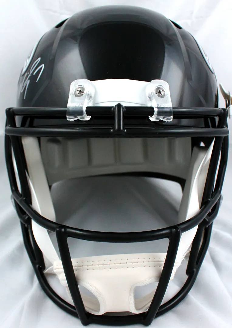 Michael Vick Signed Falcons Full-Size Speed Helmet (Beckett) at PristineAuction.com Michael Vick Signed Falcons Full-Size Speed Helmet (Beckett) at PristineAuction.com