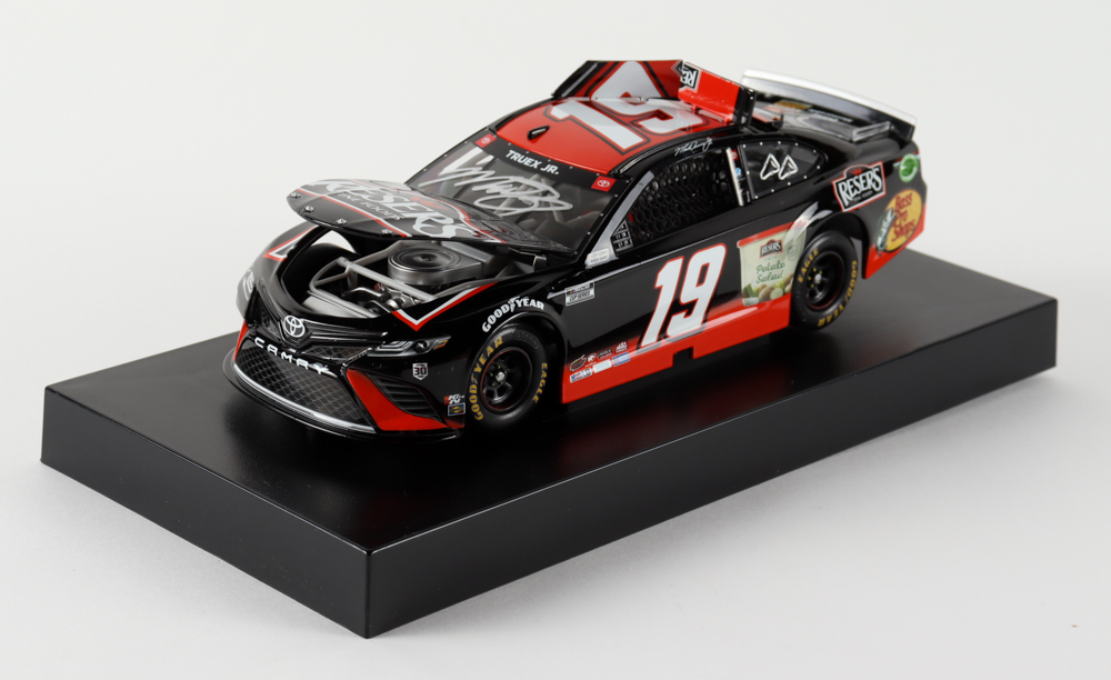 Martin Truex Jr. Signed 2021 NASCAR #19 Reser's - 1:24 Premium Action Diecast Car (PA) at PristineAuction.com Martin Truex Jr. Signed 2021 NASCAR #19 Reser's - 1:24 Premium Action Diecast Car (PA) at PristineAuction.com