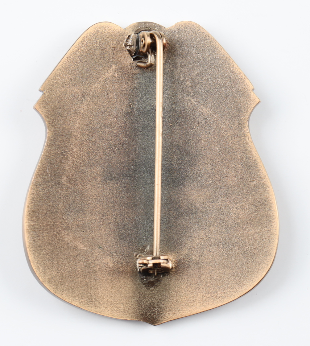 RoboCop 2014 Alex Murphy (Joel Kinnaman) Detroit Police Detective High Quality Replica Prop Badge at PristineAuction.com RoboCop 2014 Alex Murphy (Joel Kinnaman) Detroit Police Detective High Quality Replica Prop Badge at PristineAuction.com