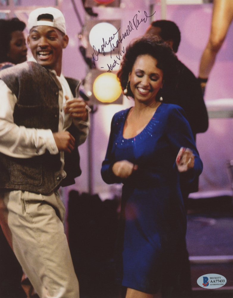 Daphne Maxwell Reid Signed "The Fresh Prince of Bel Air" 8x10 Photo