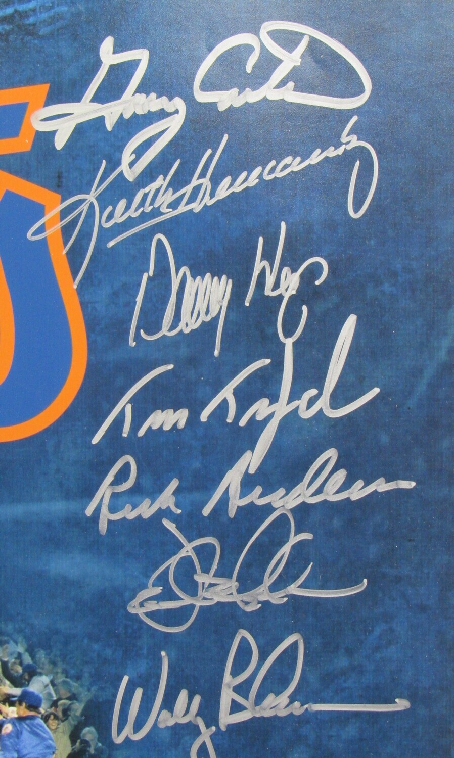 1986 Mets World Series Champions 20x24 Photo Team-Signed by (33) with Darryl Strawberry, Davey Johnson, Ray Knight, Dwight Gooden, Jesse Orosco (Beckett) at PristineAuction.com 1986 Mets World Series Champions 20x24 Photo Team-Signed by (33) with Darryl Strawberry, Davey Johnson, Ray Knight, Dwight Gooden, Jesse Orosco (Beckett) at PristineAuction.com