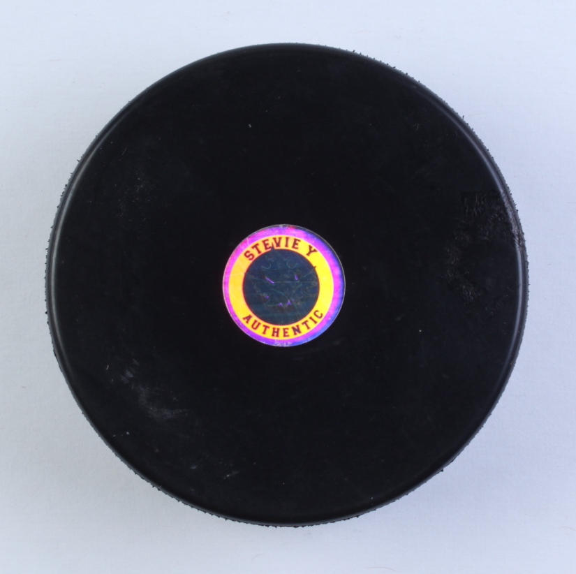 Steve Yzerman Signed Team Canada Logo Hockey Puck (Yzerman) at PristineAuction.com Steve Yzerman Signed Team Canada Logo Hockey Puck (Yzerman) at PristineAuction.com