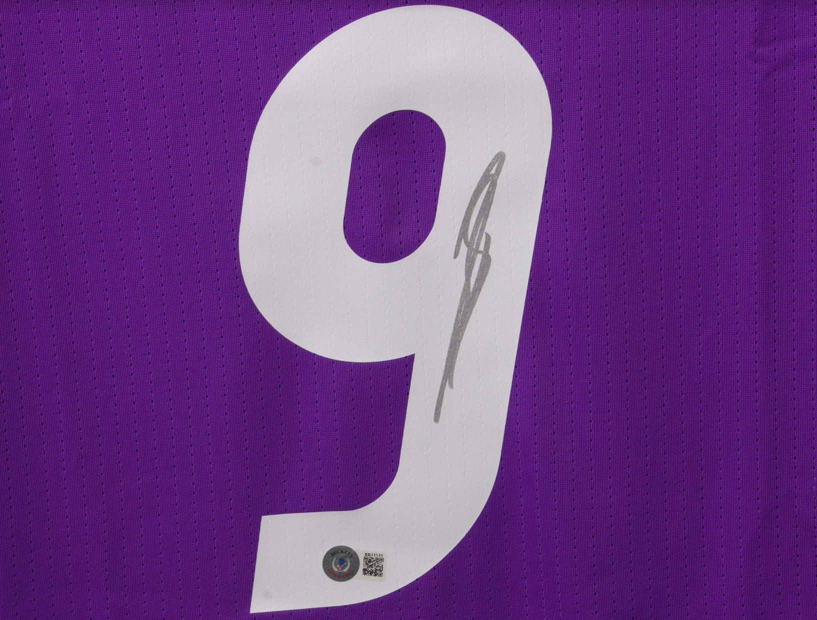 Karim Benzema Signed Real Madrid Jersey (Beckett) at PristineAuction.com Karim Benzema Signed Real Madrid Jersey (Beckett) at PristineAuction.com