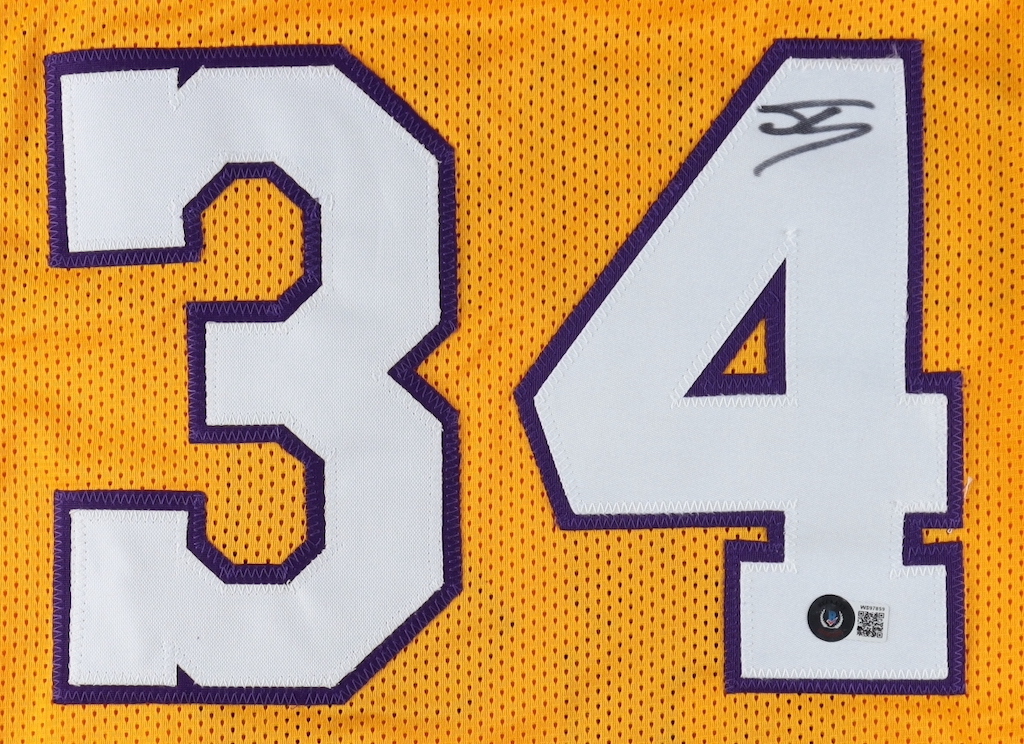 Shaquille O'Neal Signed Jersey (Beckett) at PristineAuction.com Shaquille O'Neal Signed Jersey (Beckett) at PristineAuction.com