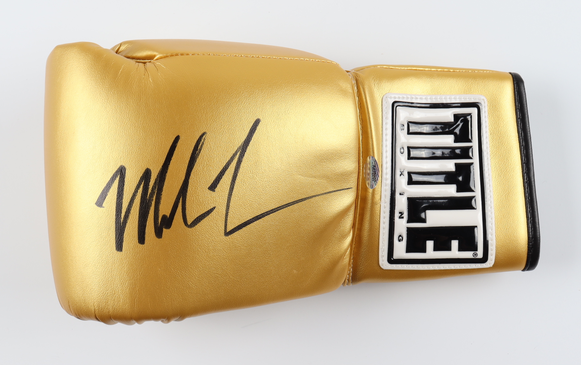 Mike Tyson Signed Title Boxing Glove (Schwartz) at PristineAuction.com Mike Tyson Signed Title Boxing Glove (Schwartz) at PristineAuction.com