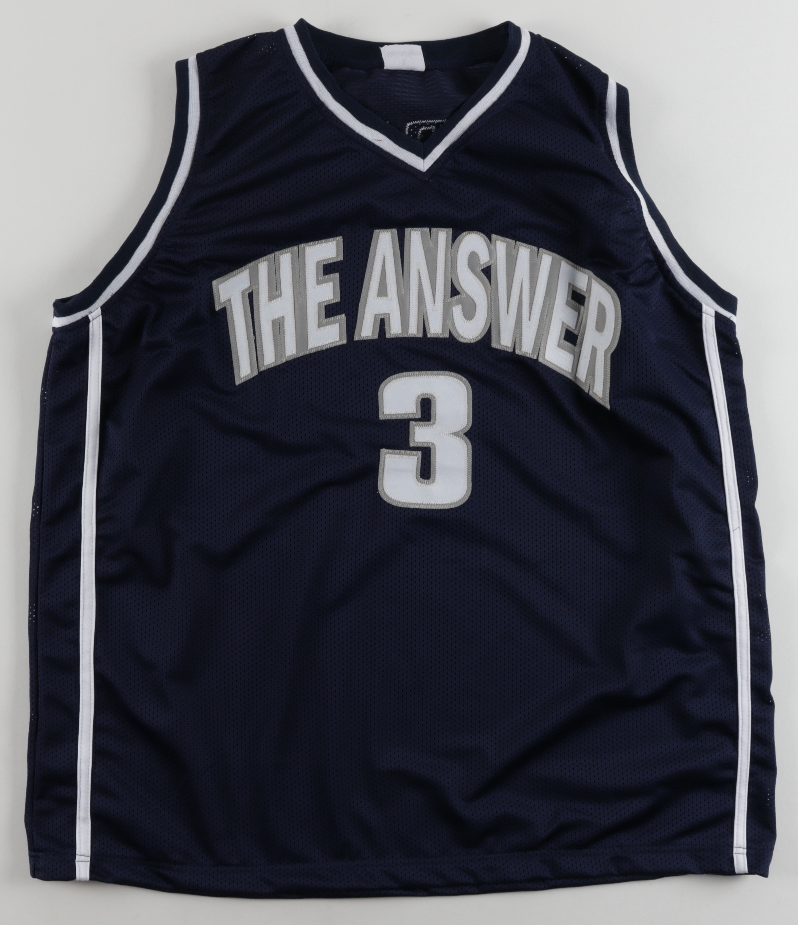 Allen Iverson Signed Jersey (JSA) at PristineAuction.com Allen Iverson Signed Jersey (JSA) at PristineAuction.com