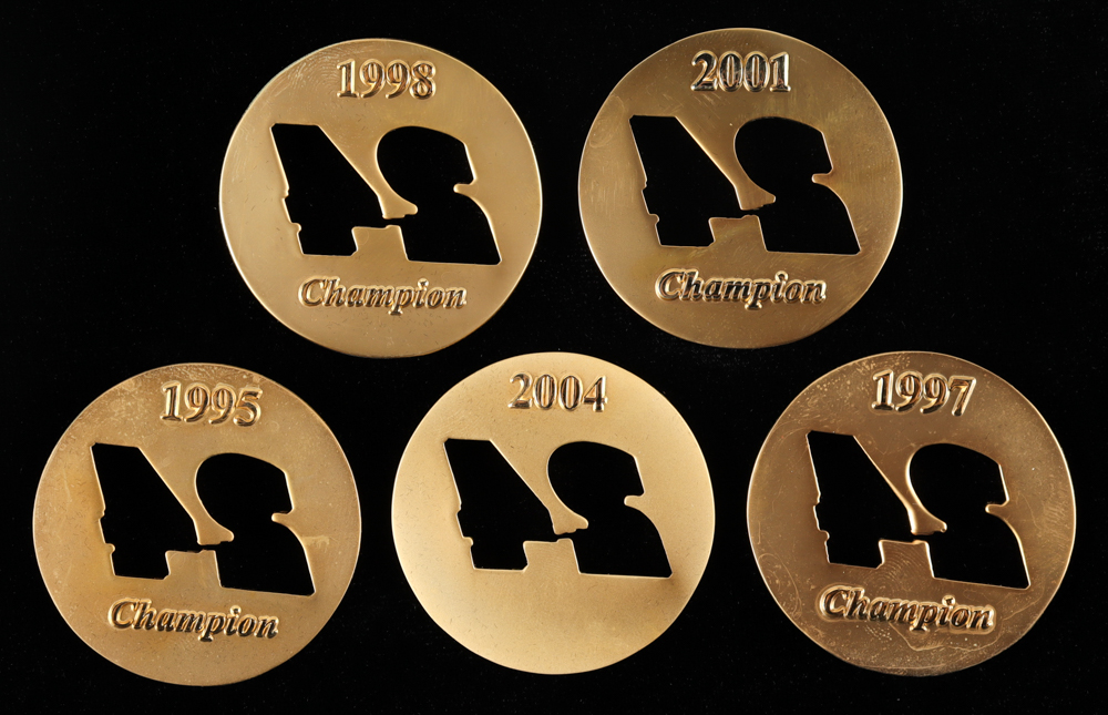 Jeff Gordon Commemorative Coin Set with Case at PristineAuction.com Jeff Gordon Commemorative Coin Set with Case at PristineAuction.com