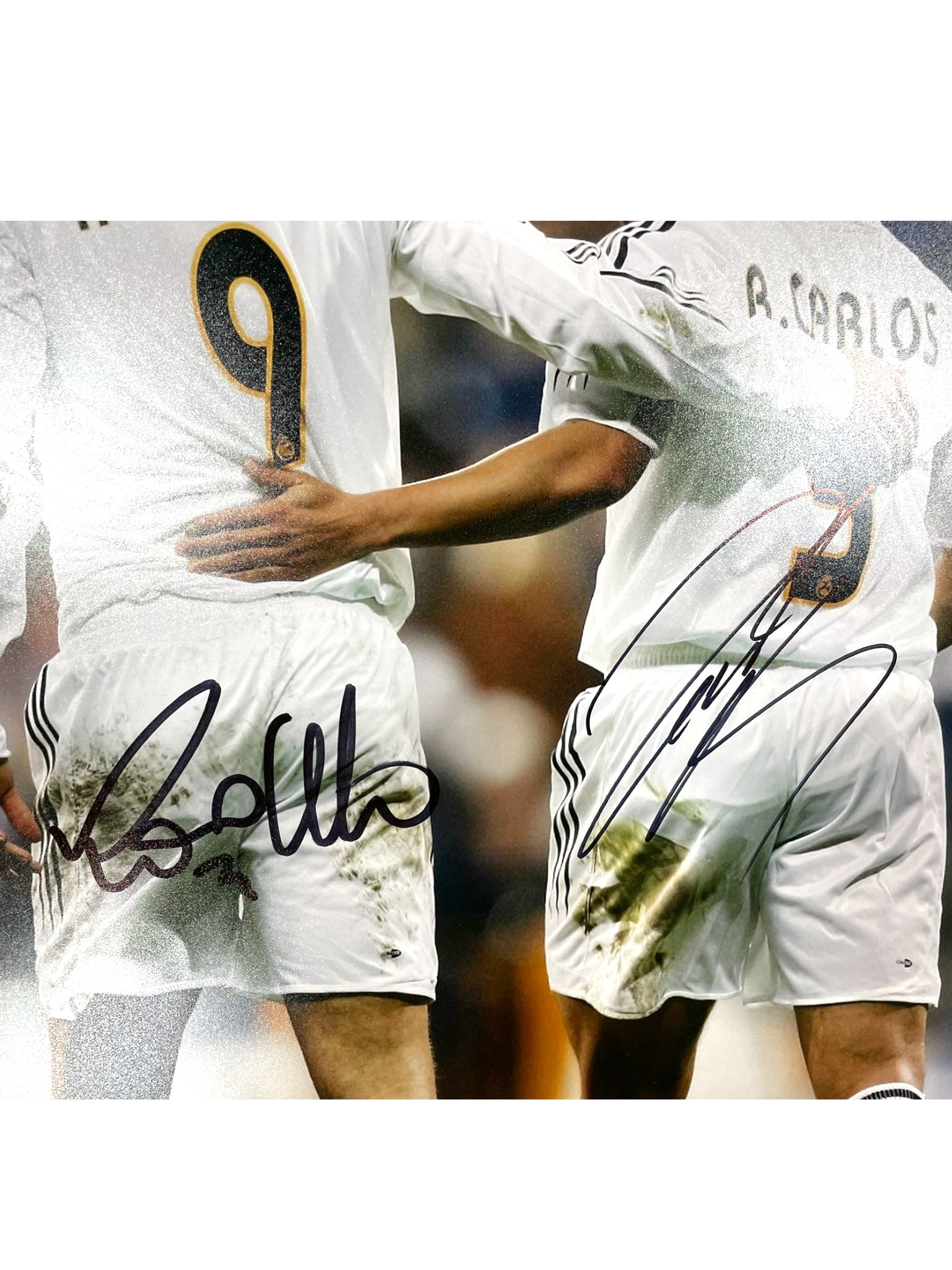 Roberto Carlos & Ronaldo Nazario Signed Team Brazil 12x16 Photo (Beckett) at PristineAuction.com Roberto Carlos & Ronaldo Nazario Signed Team Brazil 12x16 Photo (Beckett) at PristineAuction.com