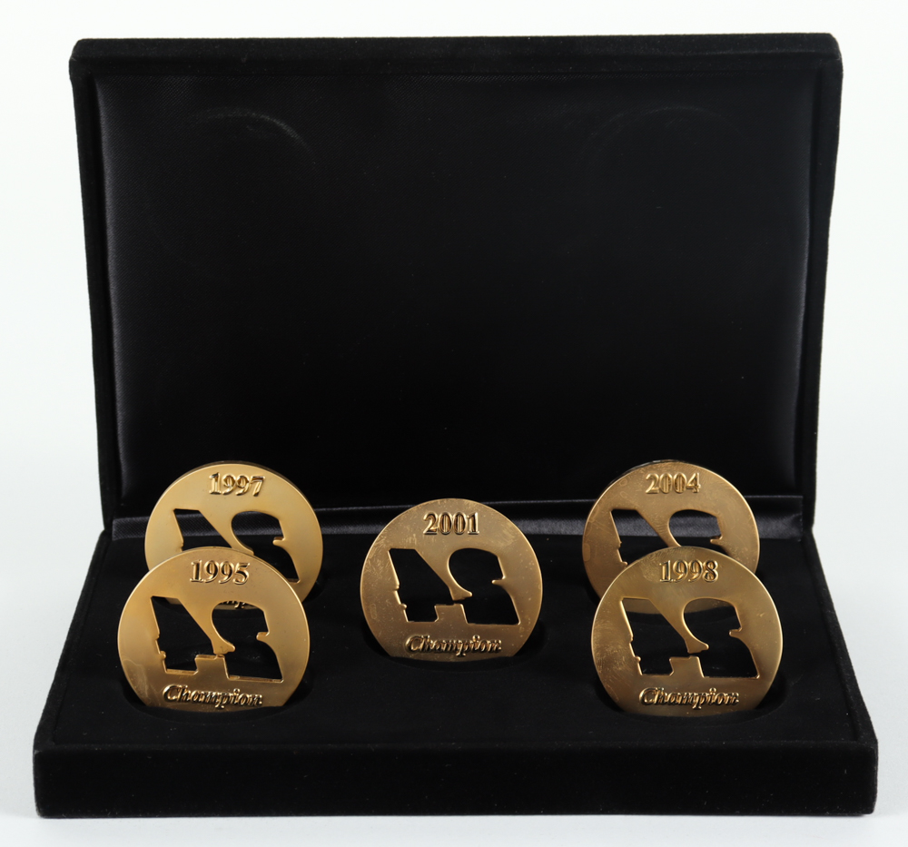 Jeff Gordon Commemorative Coin Set with Case at PristineAuction.com Jeff Gordon Commemorative Coin Set with Case at PristineAuction.com