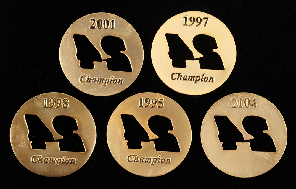 Jeff Gordon Commemorative Coin Set with Case at PristineAuction.com Jeff Gordon Commemorative Coin Set with Case at PristineAuction.com