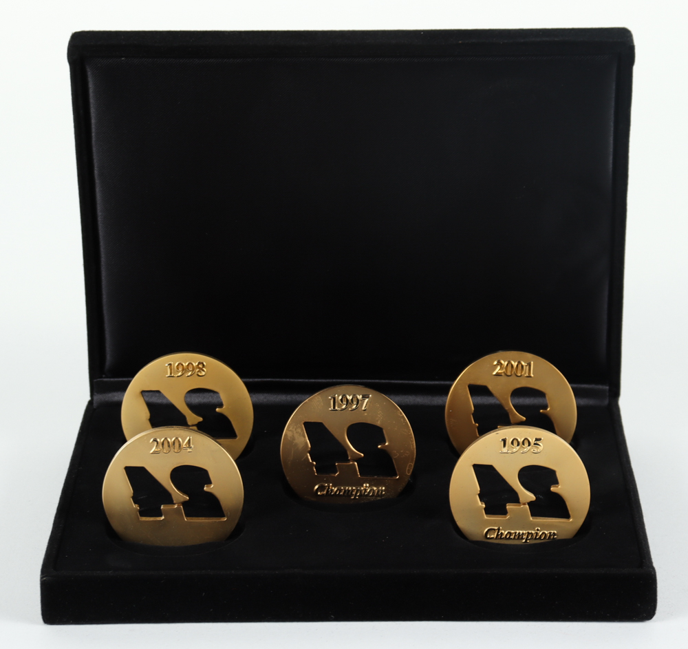 Jeff Gordon Commemorative Coin Set with Case at PristineAuction.com Jeff Gordon Commemorative Coin Set with Case at PristineAuction.com