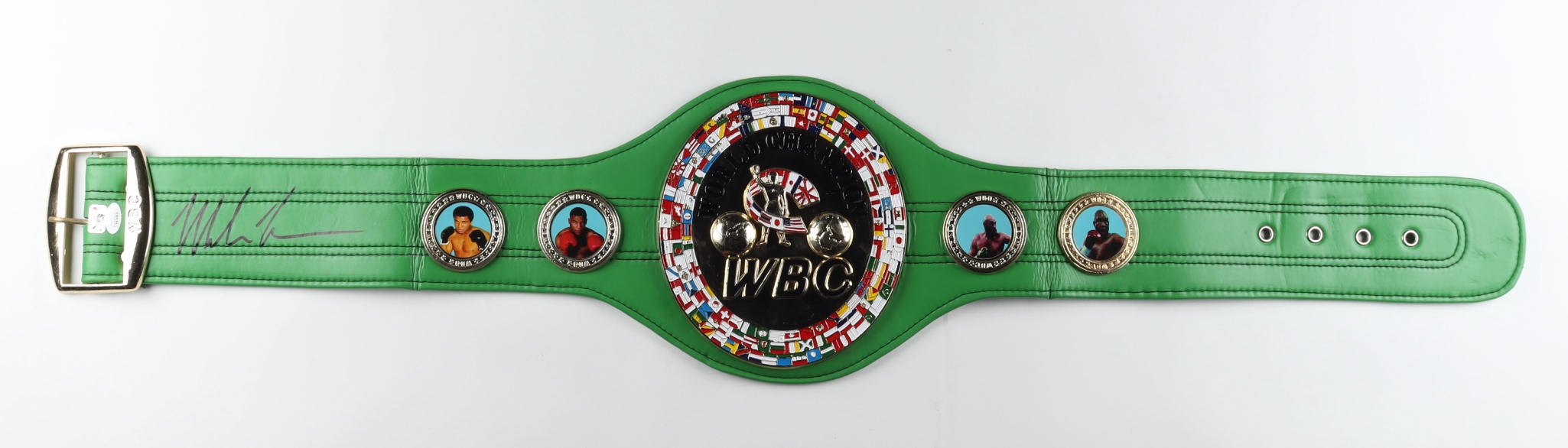 Mike Tyson Signed Full-Size WBC Heavyweight Championship Belt (JSA & Tyson) at PristineAuction.com Mike Tyson Signed Full-Size WBC Heavyweight Championship Belt (JSA & Tyson) at PristineAuction.com