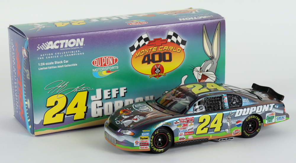 Jeff Gordon Signed LE NASCAR Dupont Looney Tunes 2001 Monte Carlo 1:24