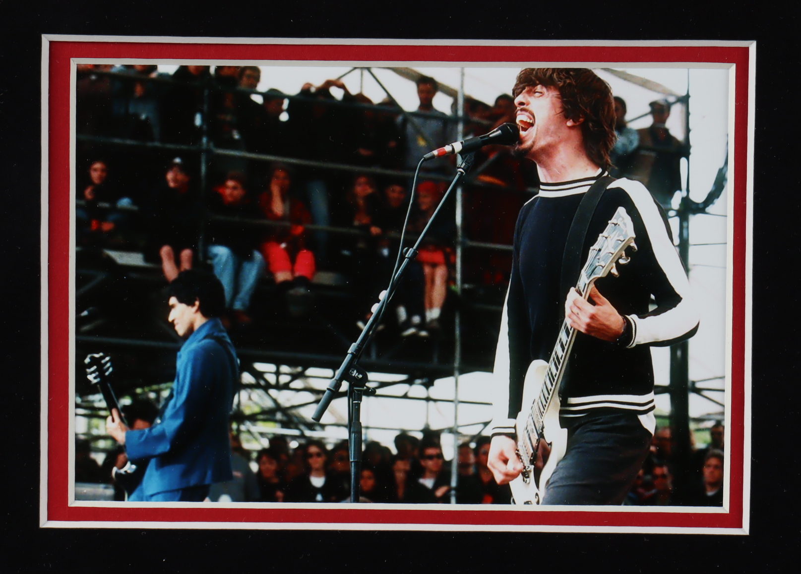 Foo Fighters 25.5x35.5 Custom Framed Record Display Signed By (4) with Dave Grohl, Taylor Hawkins, Nate Mendel & Pat Smear (JSA) at PristineAuction.com Foo Fighters 25.5x35.5 Custom Framed Record Display Signed By (4) with Dave Grohl, Taylor Hawkins, Nate Mendel & Pat Smear (JSA) at PristineAuction.com