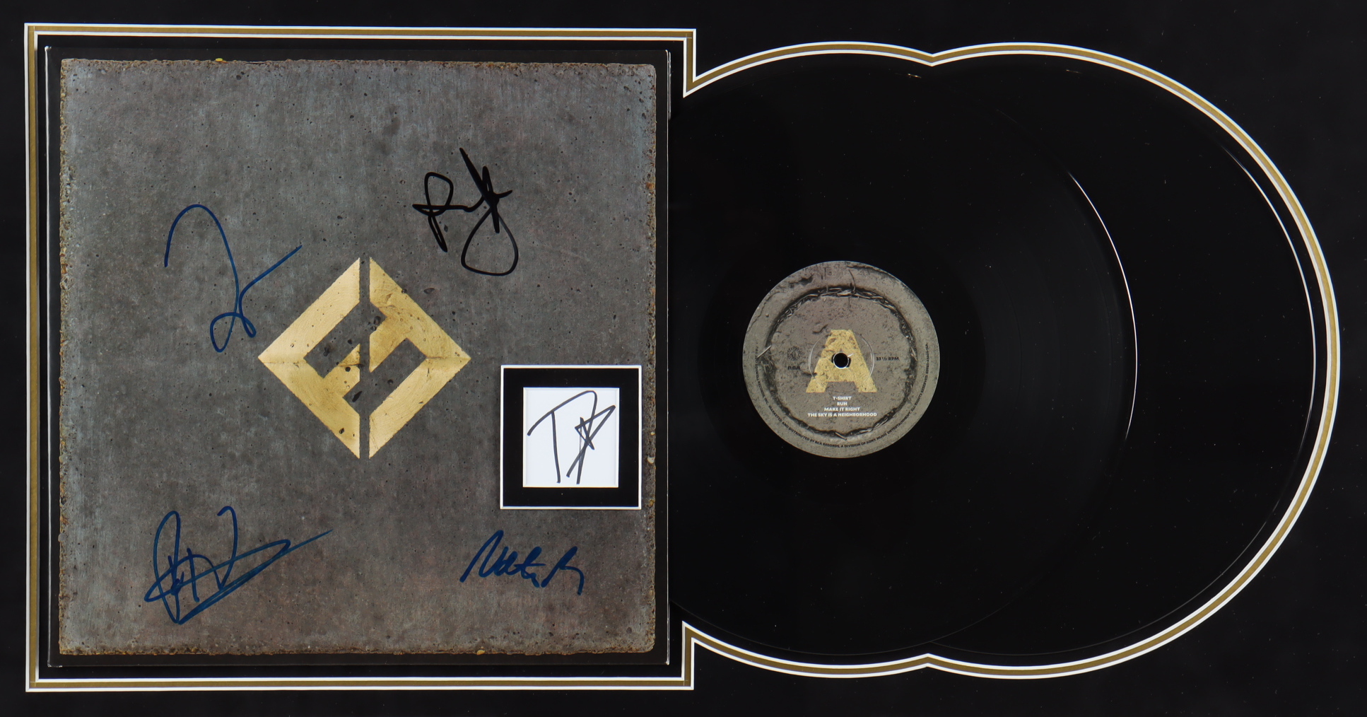 Foo Fighters 24.5x33.5 Custom Framed Record Display Signed By (5) with Dave Grohl, Taylor Hawkins, Nate Mendel, Pat Smear (JSA) at PristineAuction.com Foo Fighters 24.5x33.5 Custom Framed Record Display Signed By (5) with Dave Grohl, Taylor Hawkins, Nate Mendel, Pat Smear (JSA) at PristineAuction.com