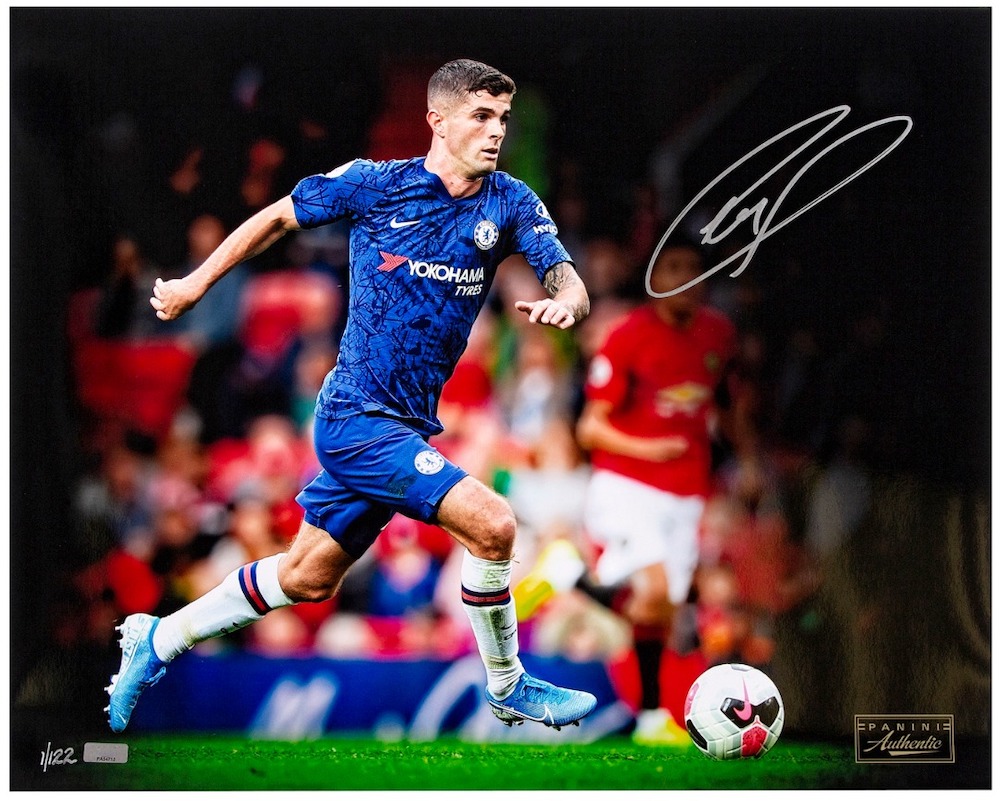 Christian Pulisic Signed LE Chelsea 16x20 Photo (Panini) at PristineAuction.com Christian Pulisic Signed LE Chelsea 16x20 Photo (Panini) at PristineAuction.com