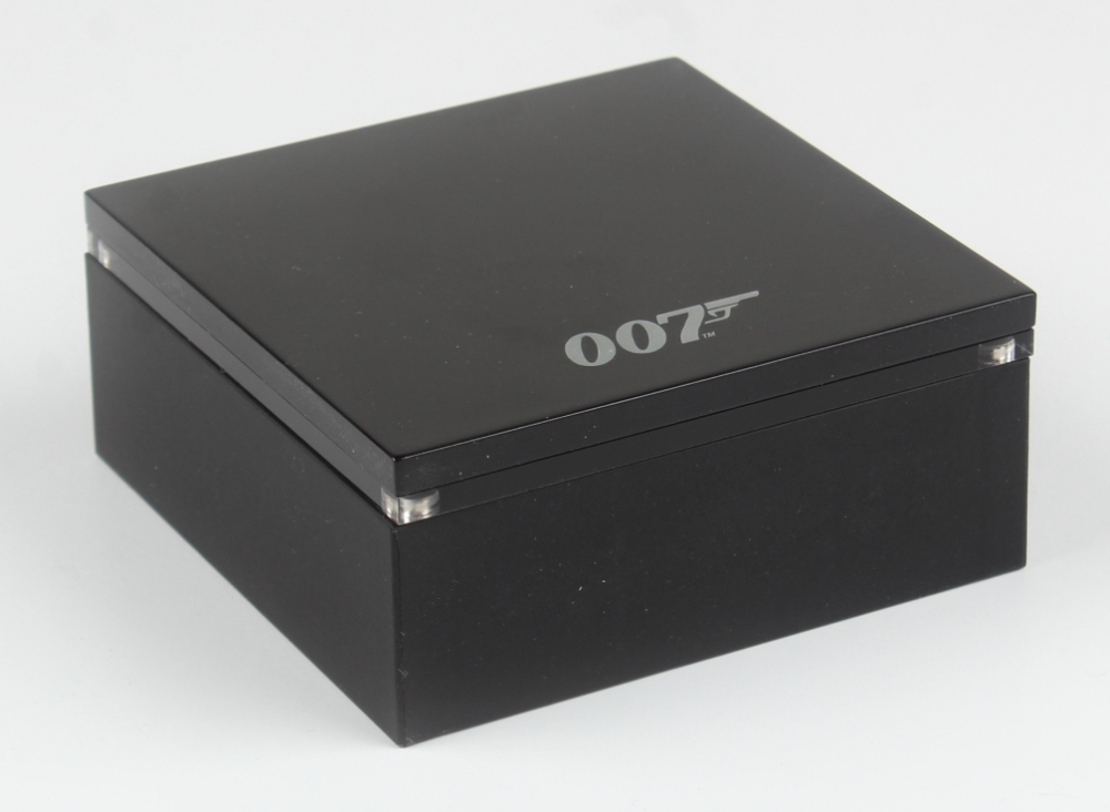 2021 007 James Bond Legacy Series The Perth Mint Silver Commemorative